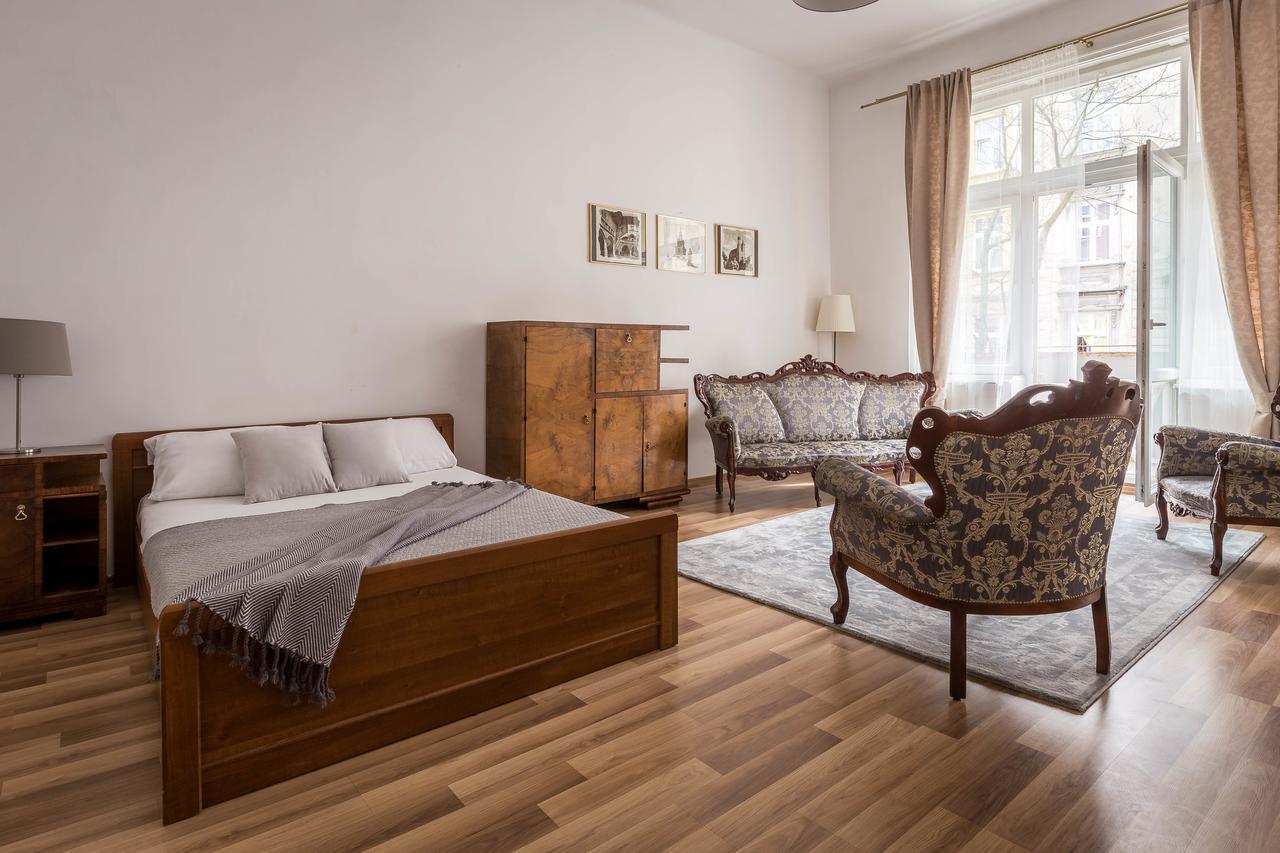 Fragola Budget Apartments & Rooms Krasków Exterior foto